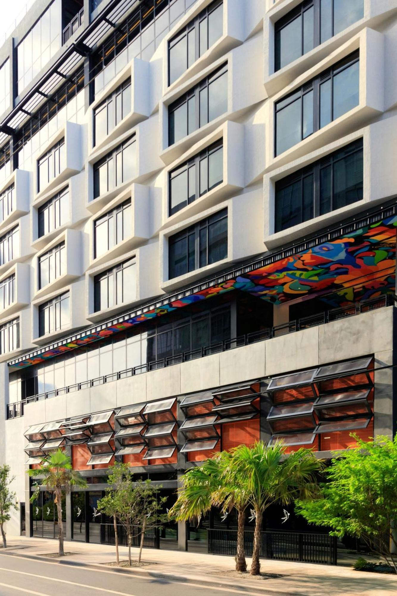Отель Moxy Miami Wynwood Экстерьер фото