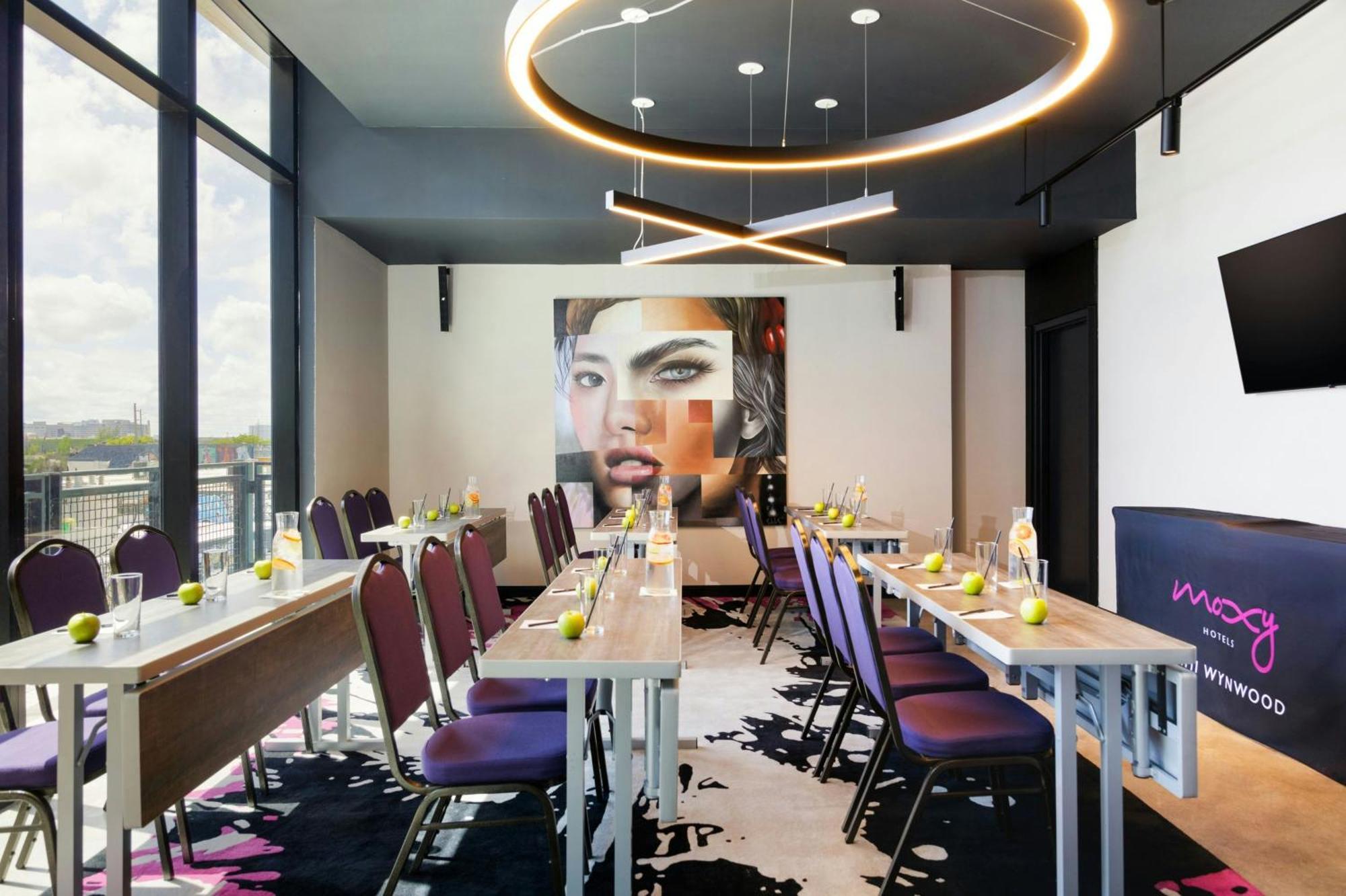 Отель Moxy Miami Wynwood Экстерьер фото